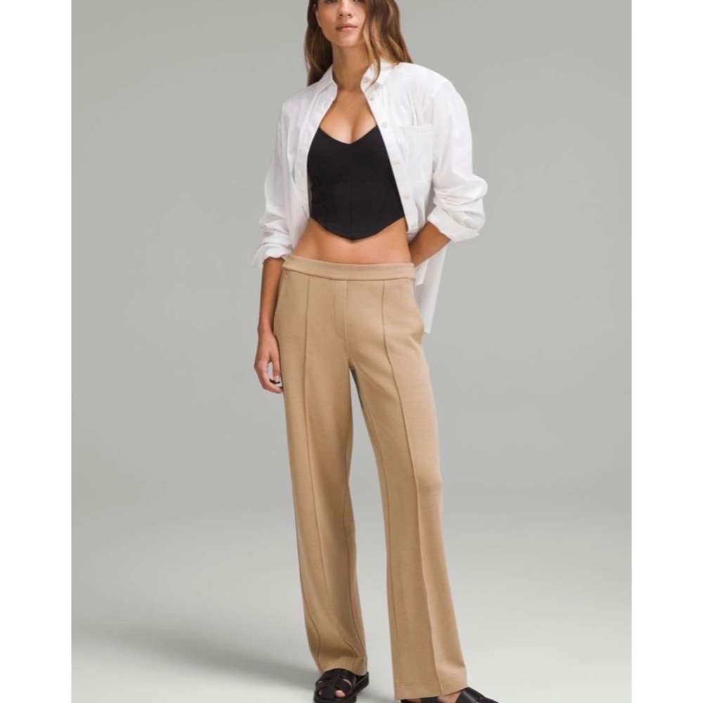 Lululemon Softstreme Pintuck Mid Rise Pant‎ Filbert Tan Wide Leg Size L